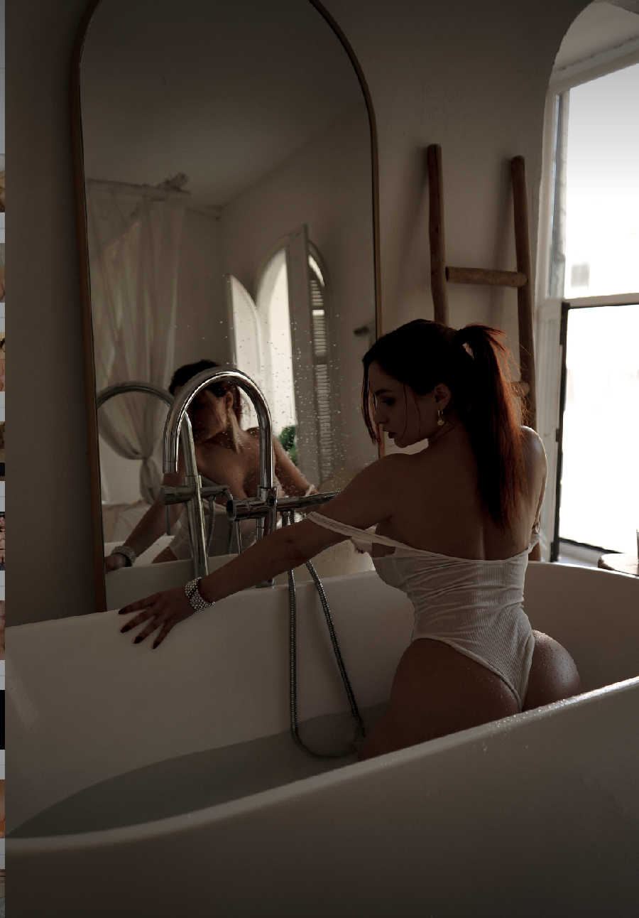 A playful frame from Miranda Faith nude — online in Maiduguri